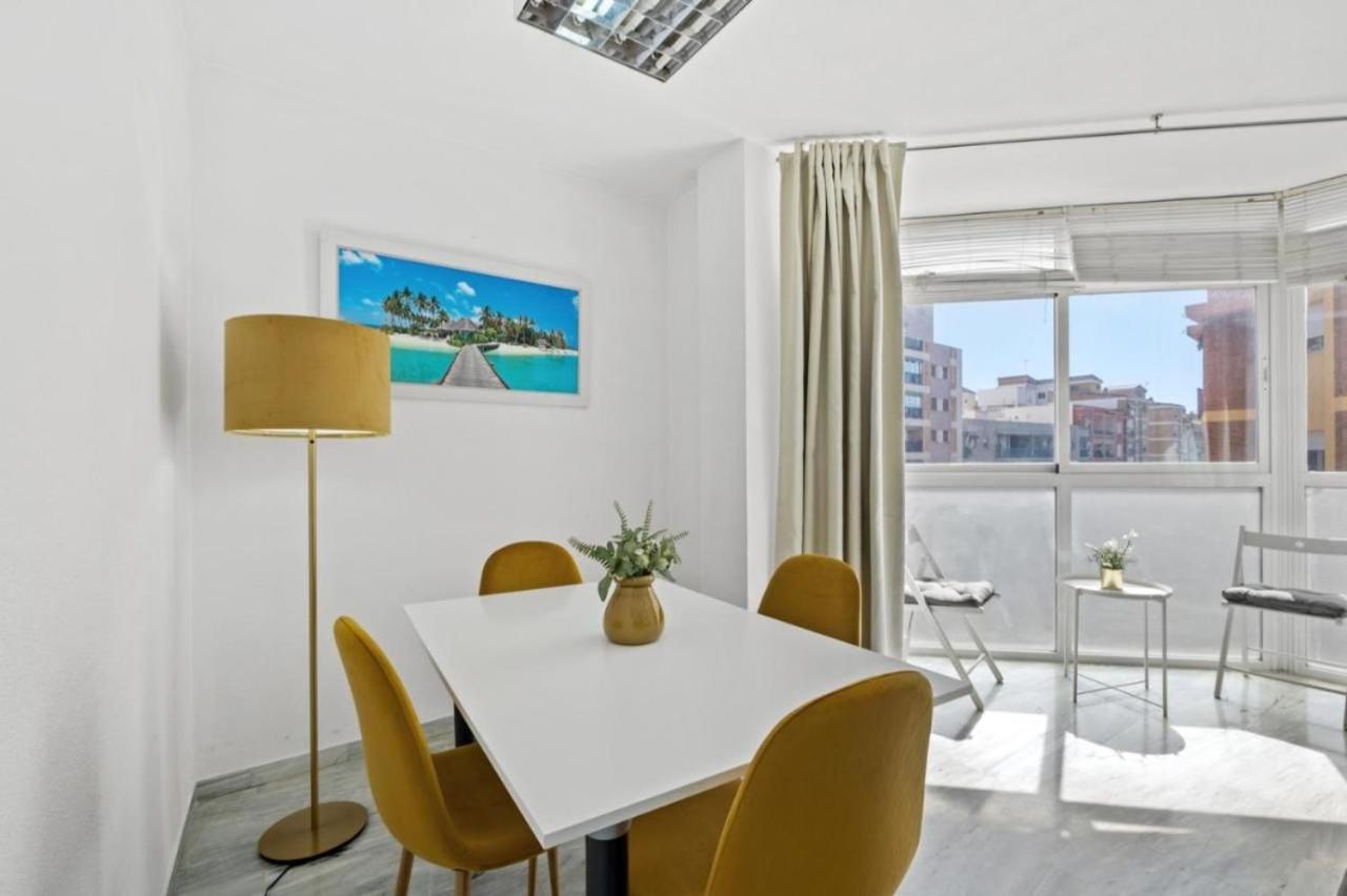 Apartamento Luminoso Cuarteles By Greensol Homes Малага Экстерьер фото