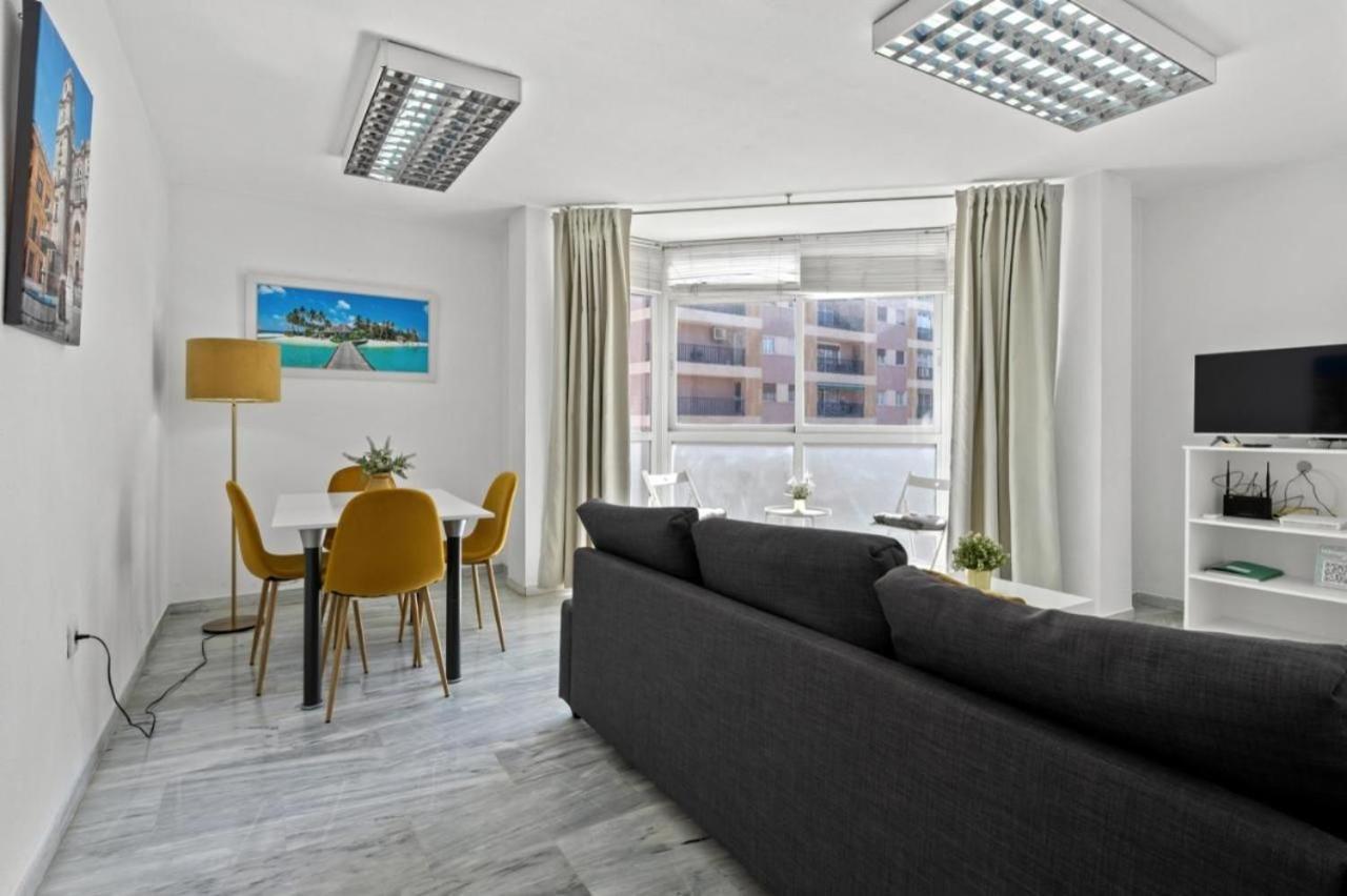 Apartamento Luminoso Cuarteles By Greensol Homes Малага Экстерьер фото